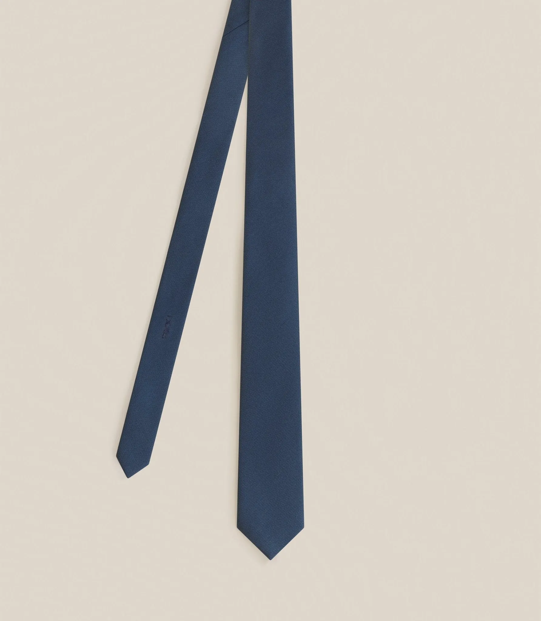 Cravate en tissu bleue canard